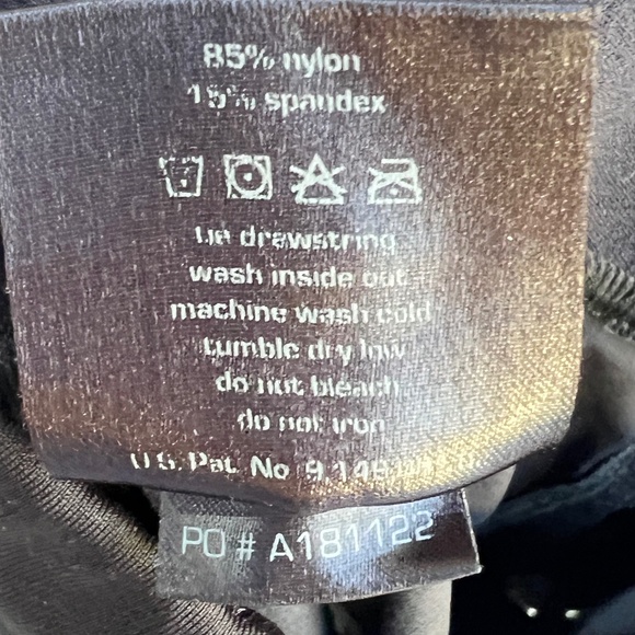 HYLETE Men’s Above Knee Training Shorts Black Size Large | Zip Pockets - Picture 4 of 4